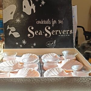 Sea-Servers Pink Shell Dinnerware Set